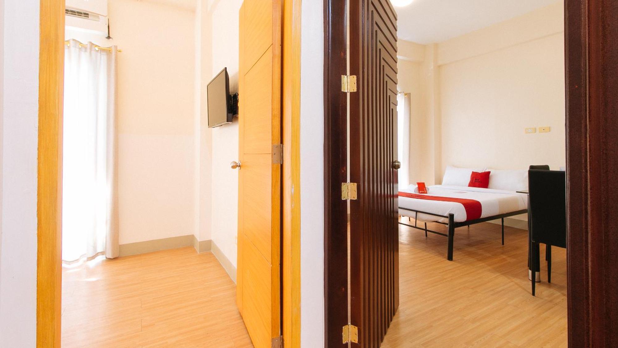 Reddoorz Plus At Alpina Heights Paranaque Paranaque City Buitenkant foto