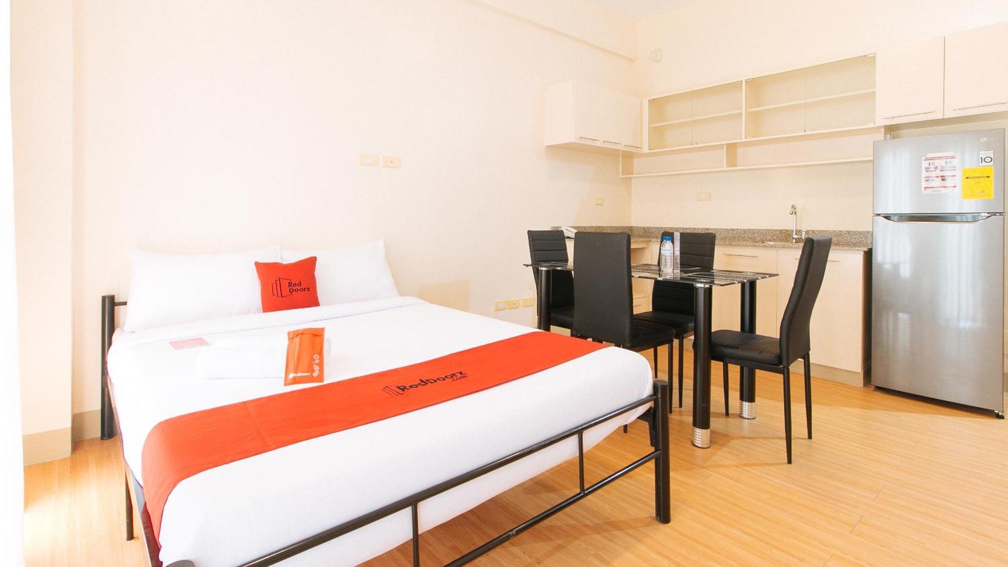 Reddoorz Plus At Alpina Heights Paranaque Paranaque City Buitenkant foto