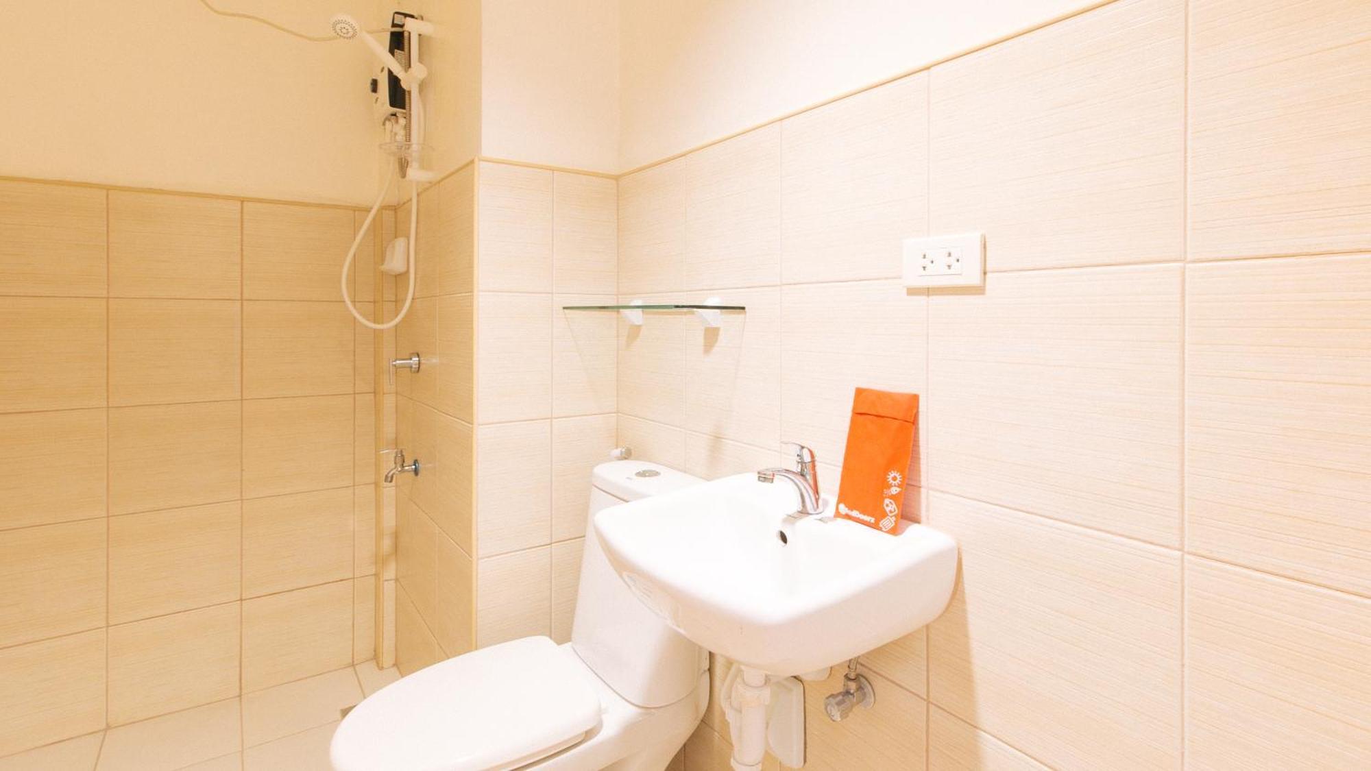 Reddoorz Plus At Alpina Heights Paranaque Paranaque City Buitenkant foto