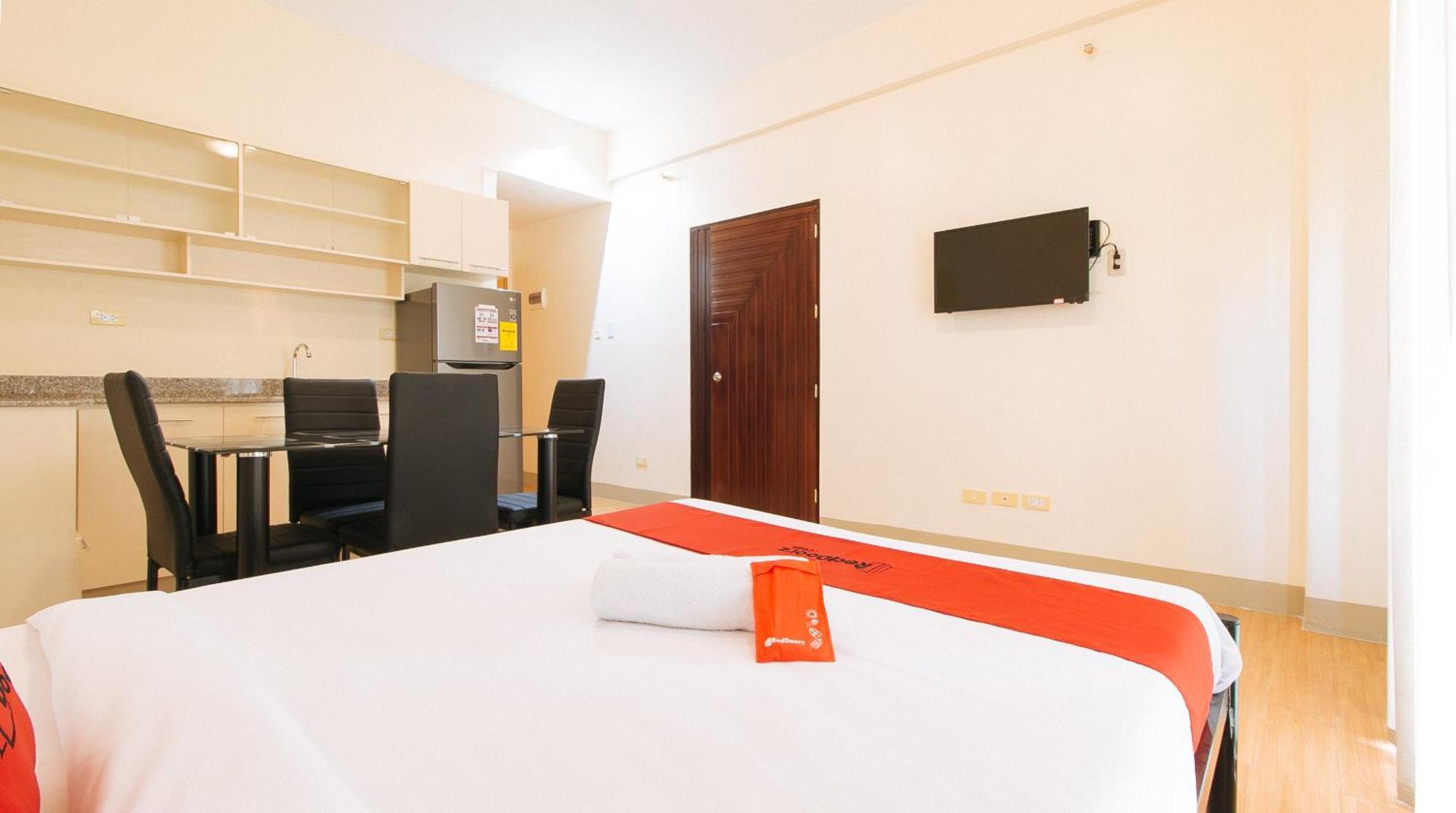 Reddoorz Plus At Alpina Heights Paranaque Paranaque City Buitenkant foto