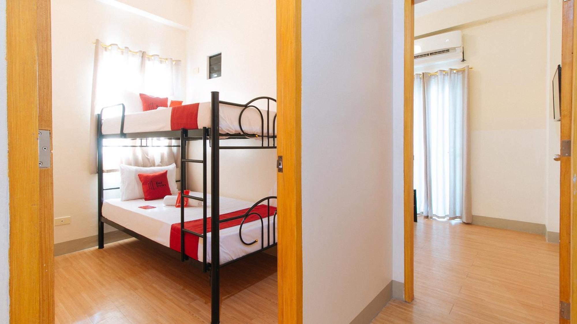 Reddoorz Plus At Alpina Heights Paranaque Paranaque City Buitenkant foto