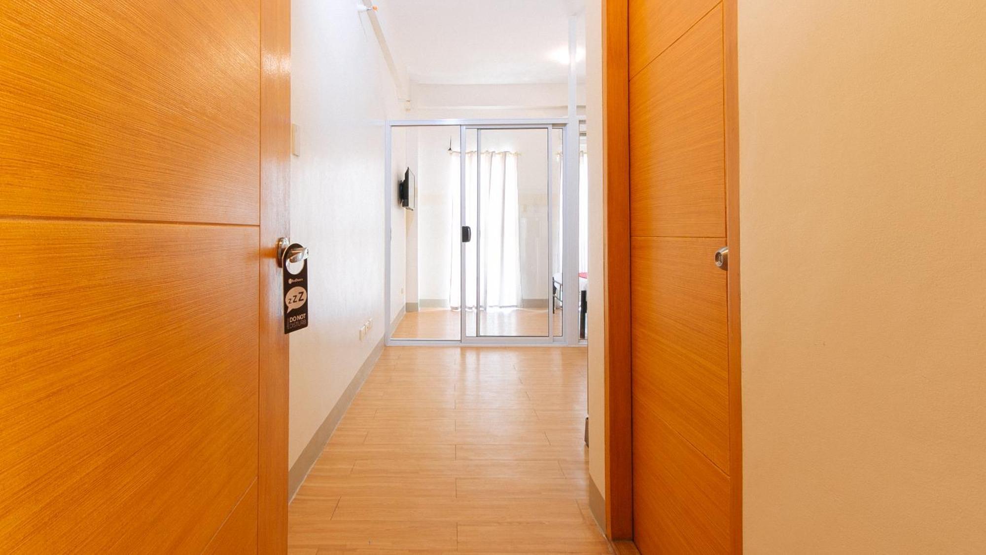 Reddoorz Plus At Alpina Heights Paranaque Paranaque City Buitenkant foto