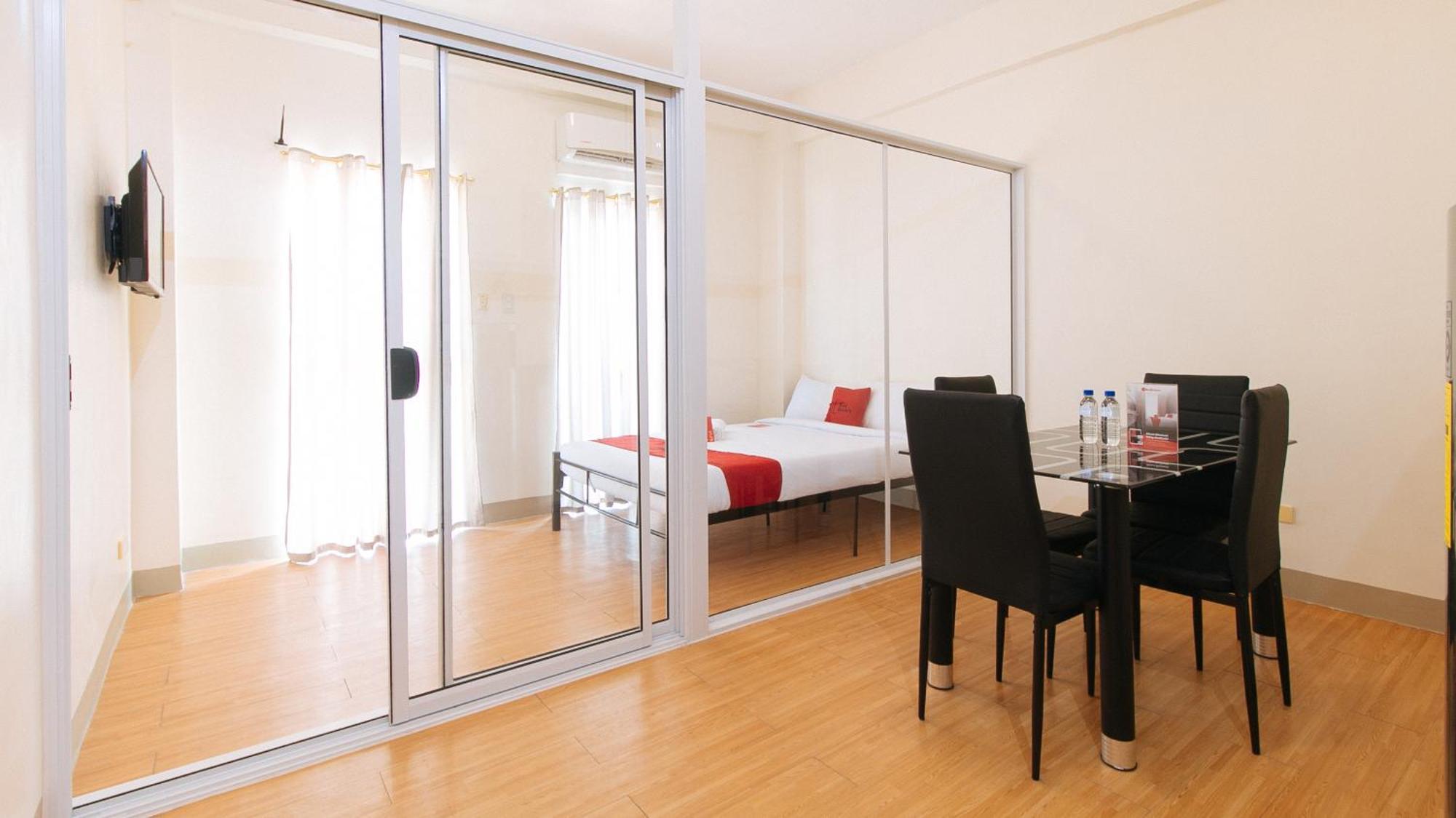 Reddoorz Plus At Alpina Heights Paranaque Paranaque City Buitenkant foto