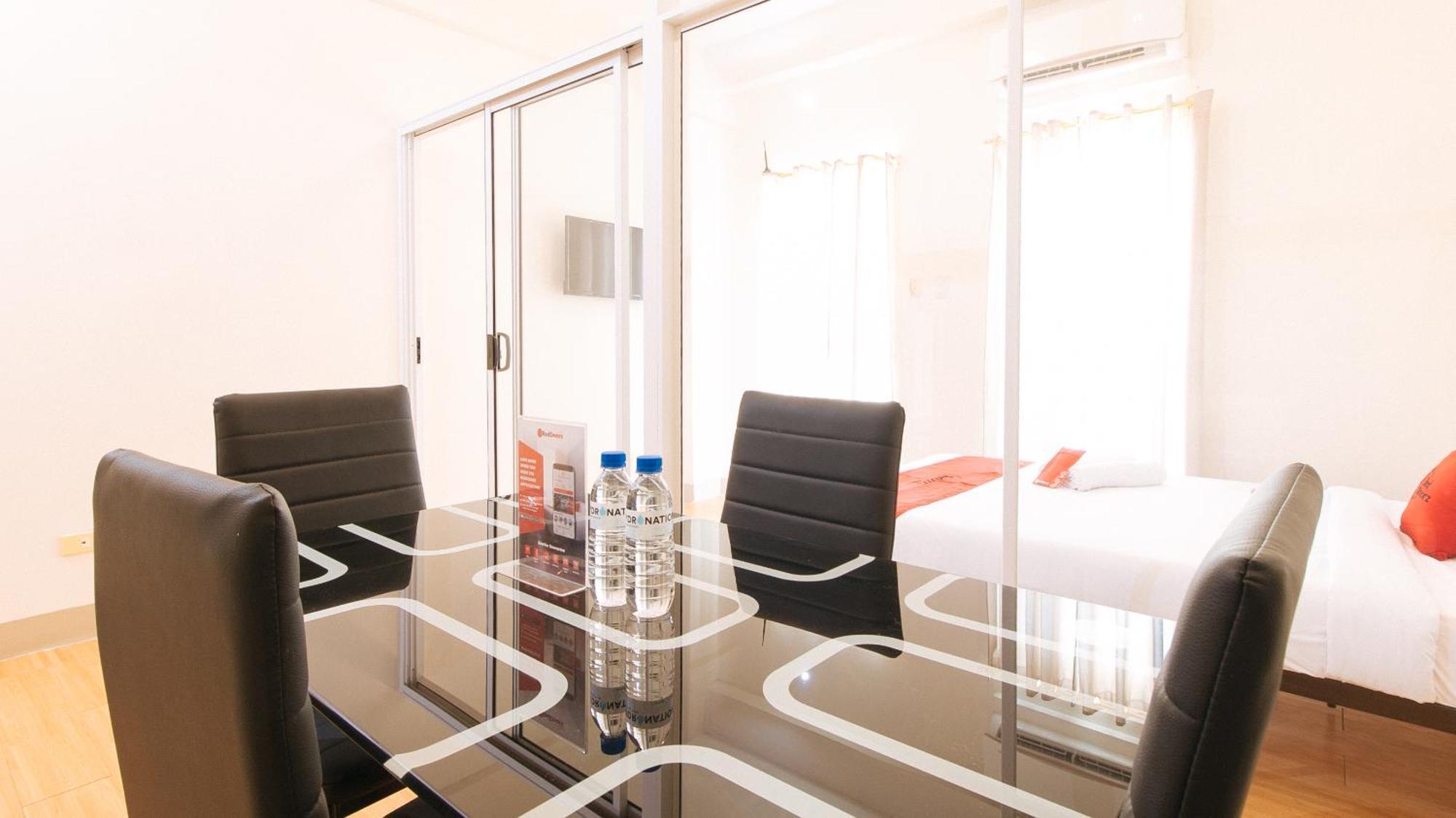 Reddoorz Plus At Alpina Heights Paranaque Paranaque City Buitenkant foto