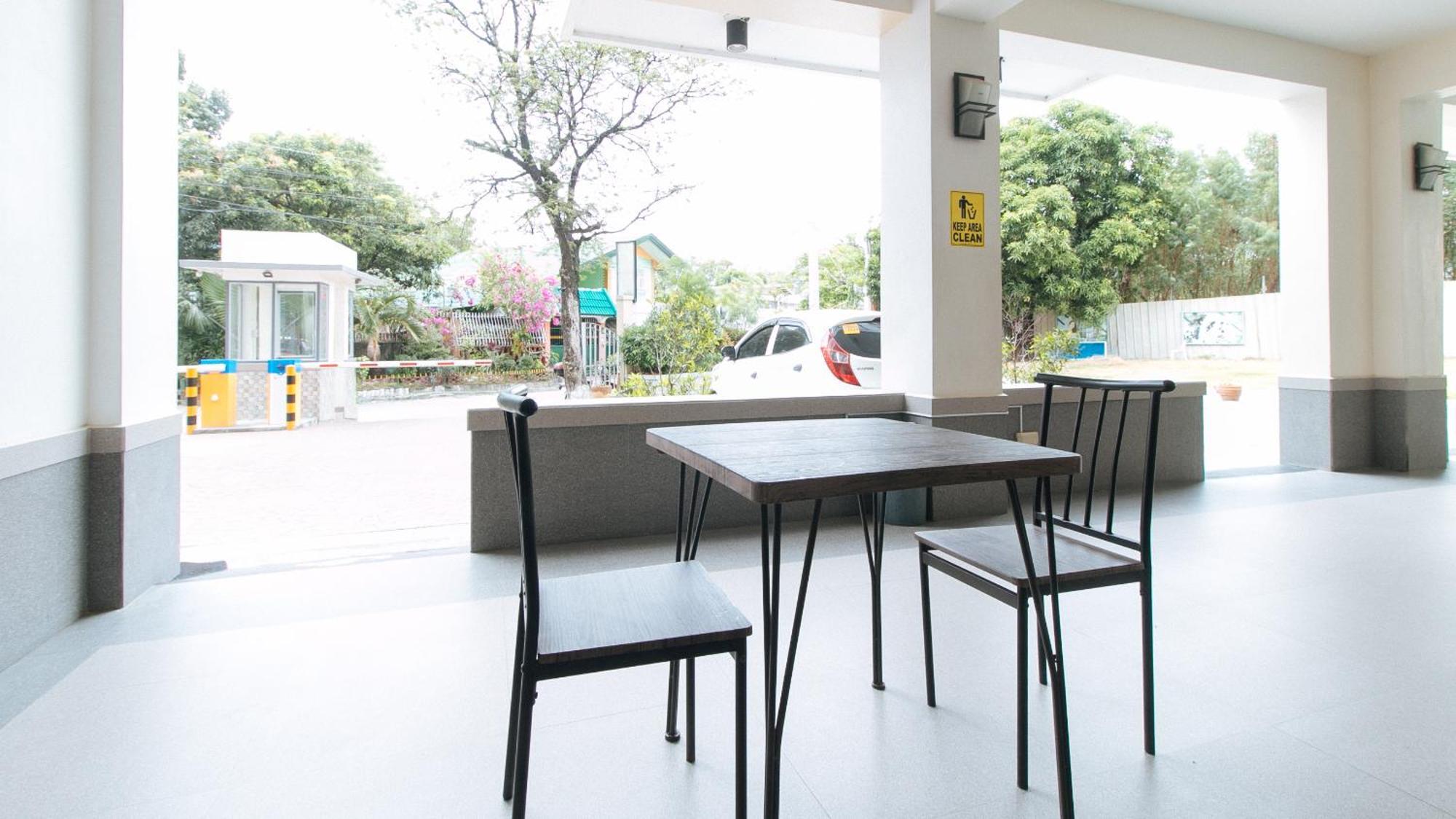 Reddoorz Plus At Alpina Heights Paranaque Paranaque City Buitenkant foto